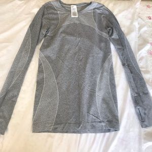 GapFit Motion LS Shirt Gray Sz XS